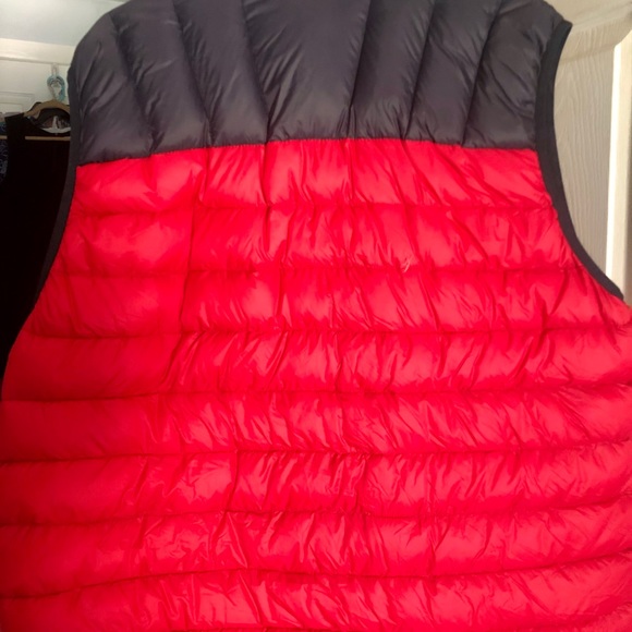 ๐Price Drop!! ๐ Nautica Reversible Puffer Vest - Picture 5 of 8